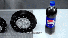 Q1机械人取孩子互动、教英语