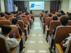 本次以“飞机及航空策动机成长概述”为